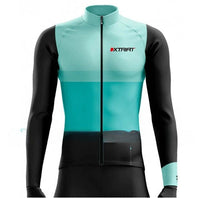 aqua blauw/zwarte mouwen