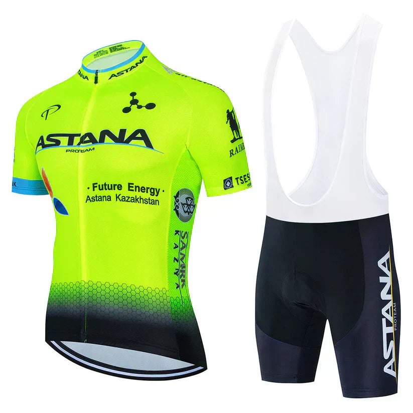 Astana | Kledingset voor professionele wielrenners