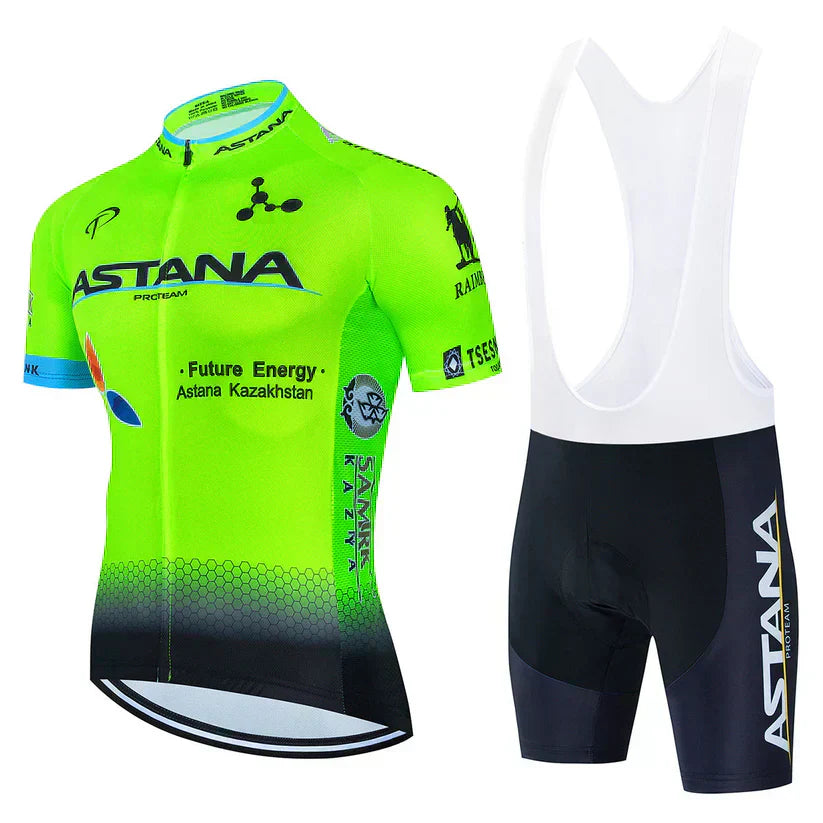 Astana | Kledingset voor professionele wielrenners
