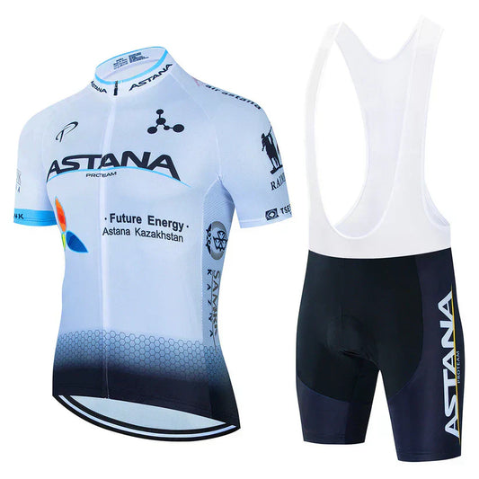 Astana | Kledingset voor professionele wielrenners
